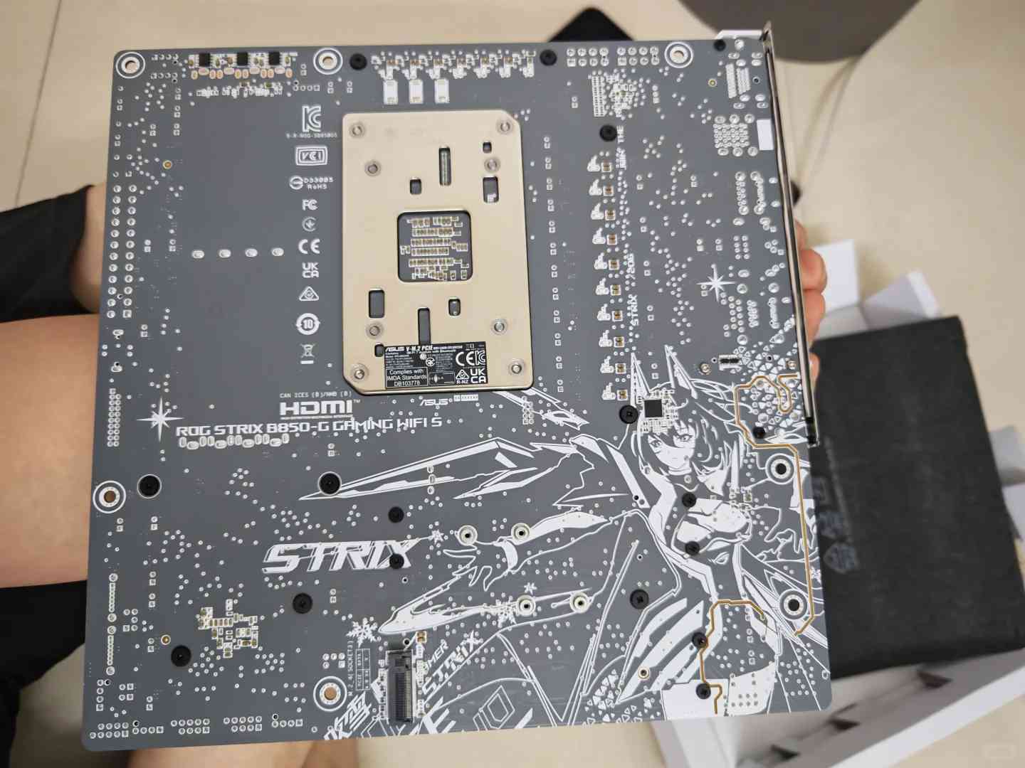 ASUS B850 Little Snow Motherboard for Compact Gaming Builds