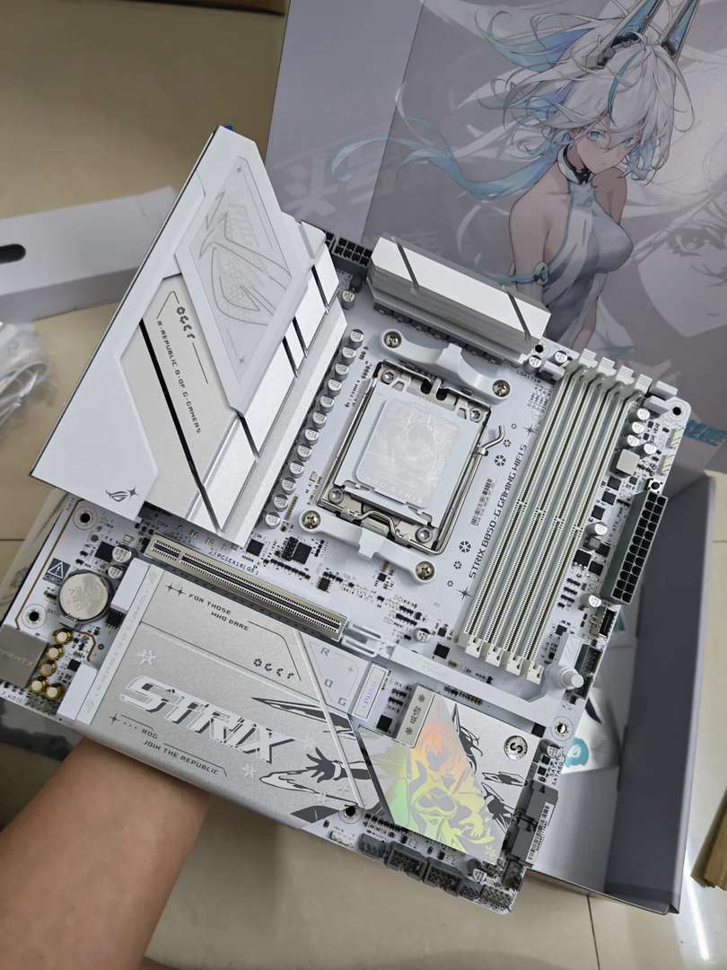 ASUS B850 Little Snow Motherboard for Compact Gaming Builds