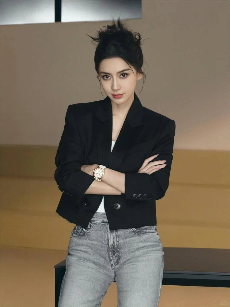 Angelababy Breitling Watch Unveiled: New Material Details on 12.14