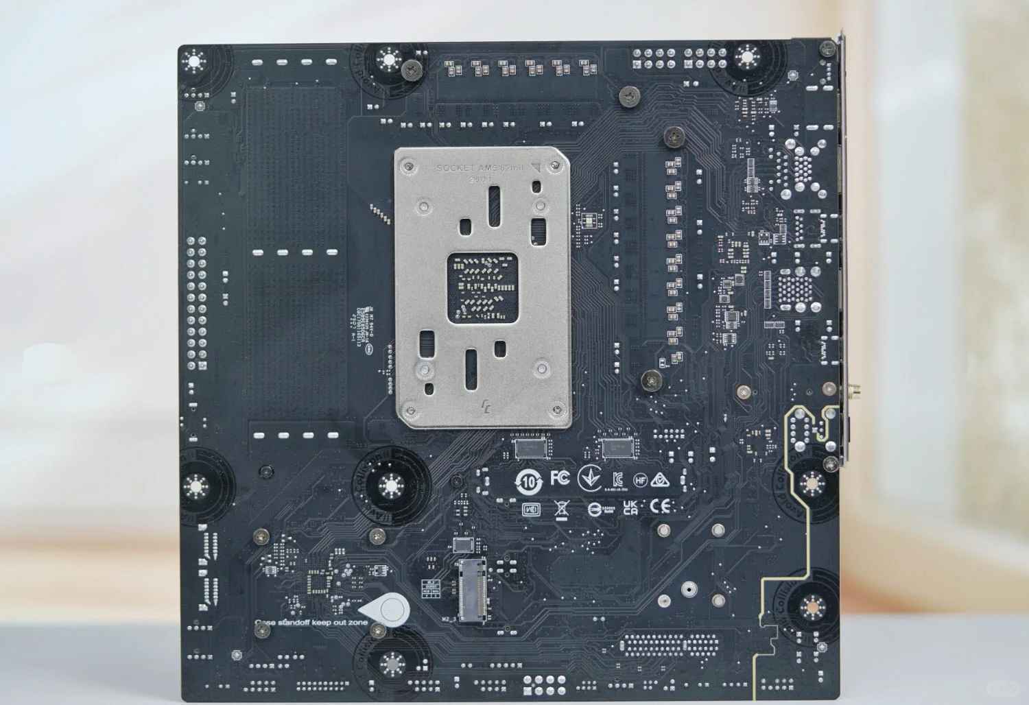 Best B850 Motherboards for Ryzen 9000: Play Freely with Black and White Options