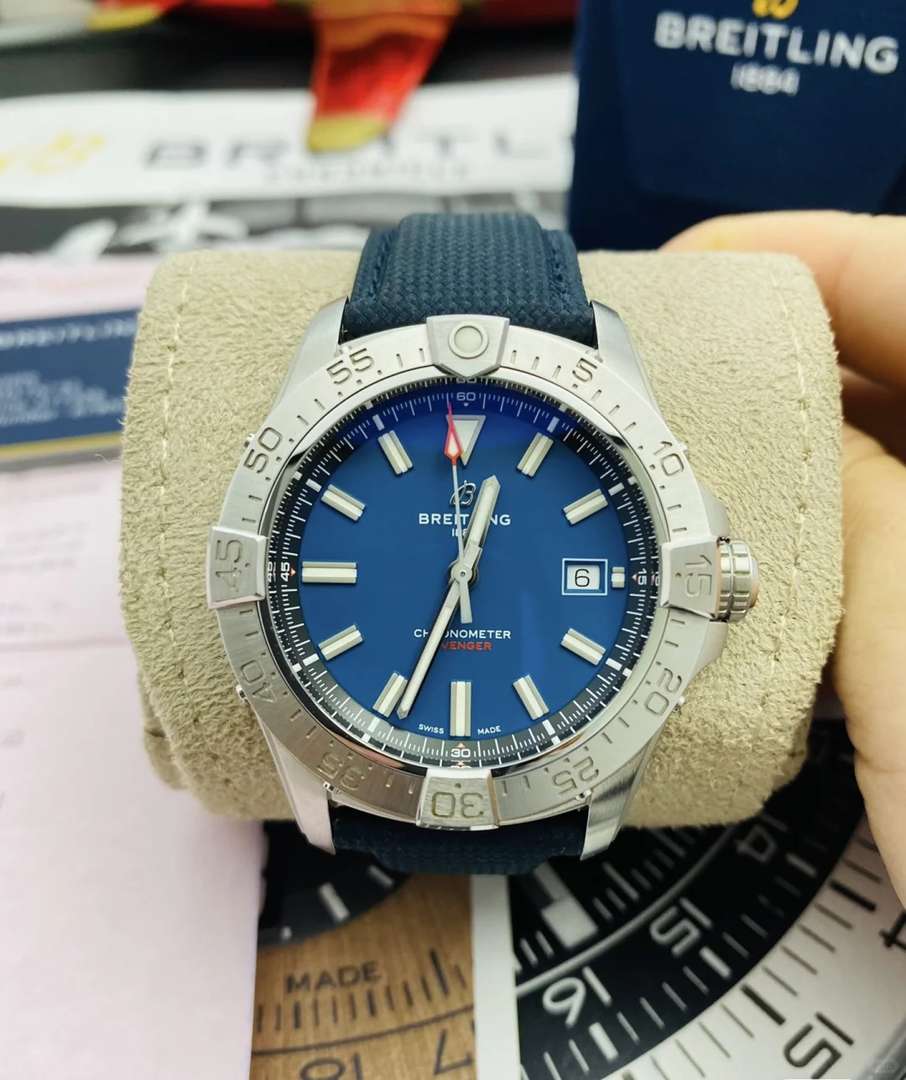 Breitling Avenger Automatic Men's Watch with Blue Dial and Folding Clasp
