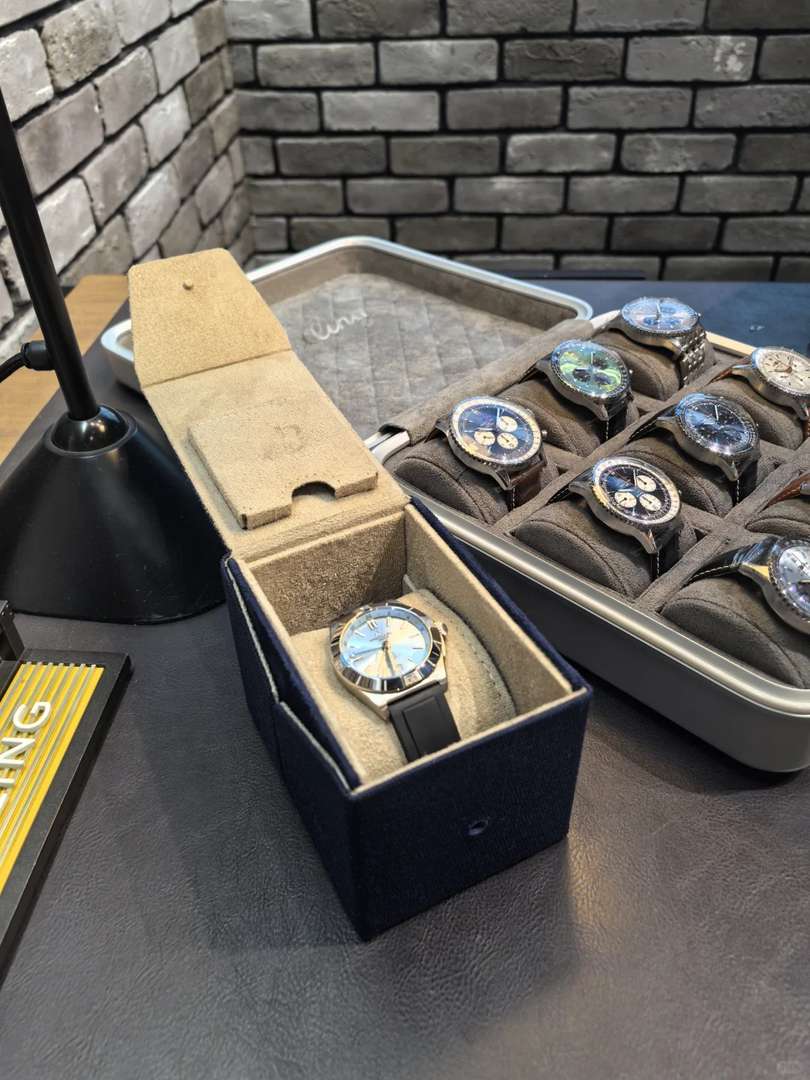 Breitling Chronomat GMT: Buy Luxury Watches Online with Free Shipping