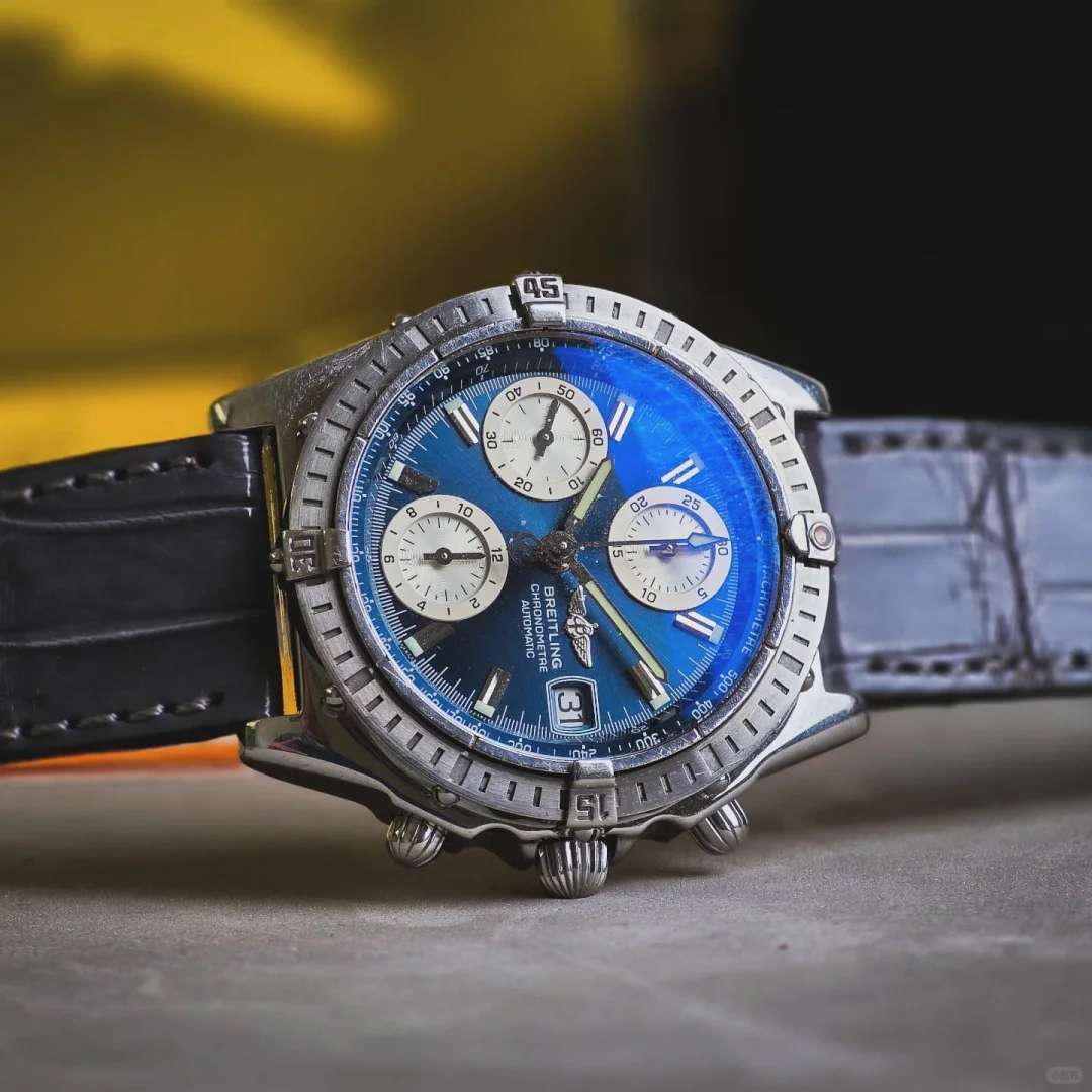 Breitling Vintage Watch for Sale: Authentic Pre-Owned Timepieces