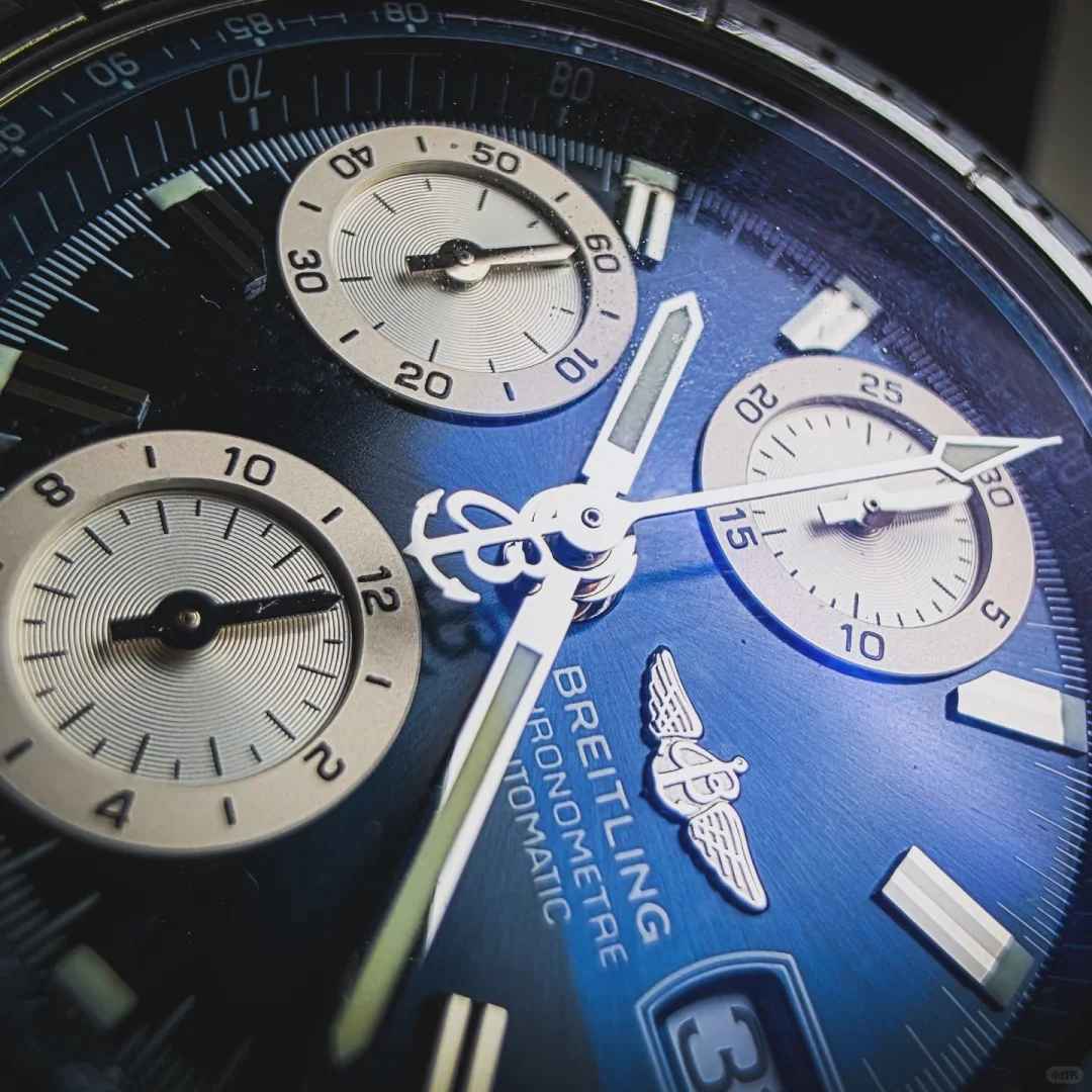 Breitling Vintage Watch for Sale: Authentic Pre-Owned Timepieces