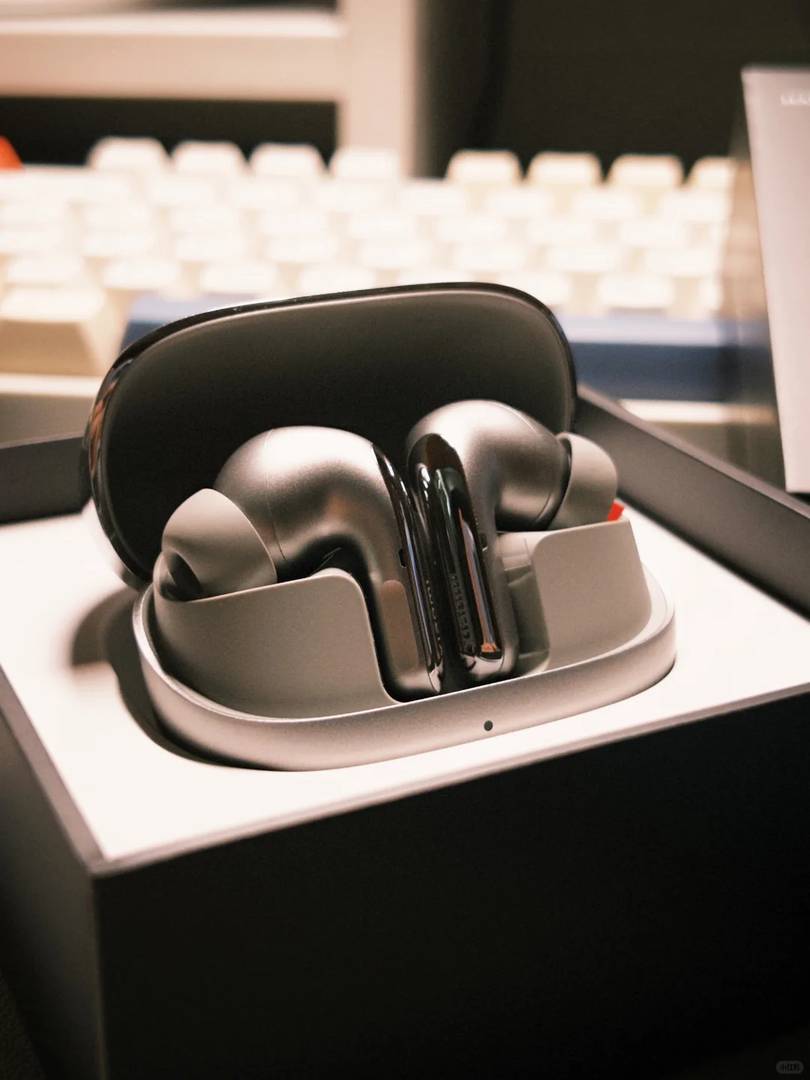 Buds 5 Pro Review: Are They Worth the Hype Despite Mixed Feedback?