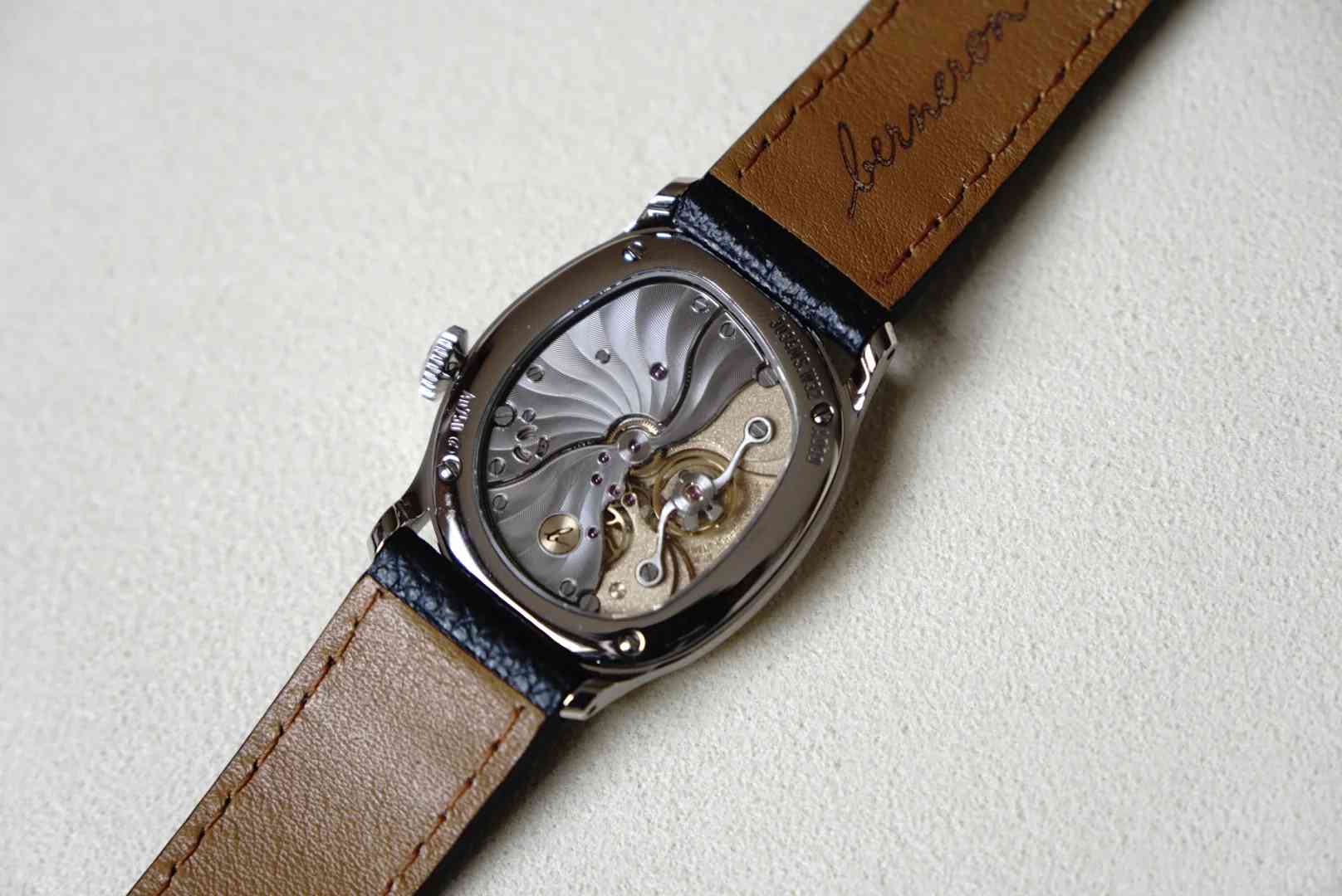 Cartier Crash Watches: Unique Designs Compared to Which Luxury Brands?