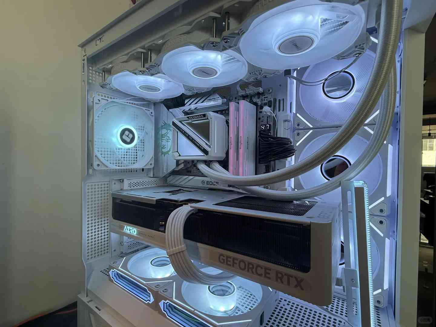 Custom Assembly Machine for Graduation Photo Equipment