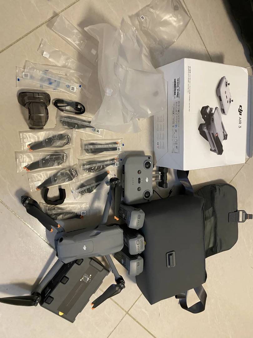 DJI Air 3: Advanced Drone Technology for Aerial Photography Enthusiasts