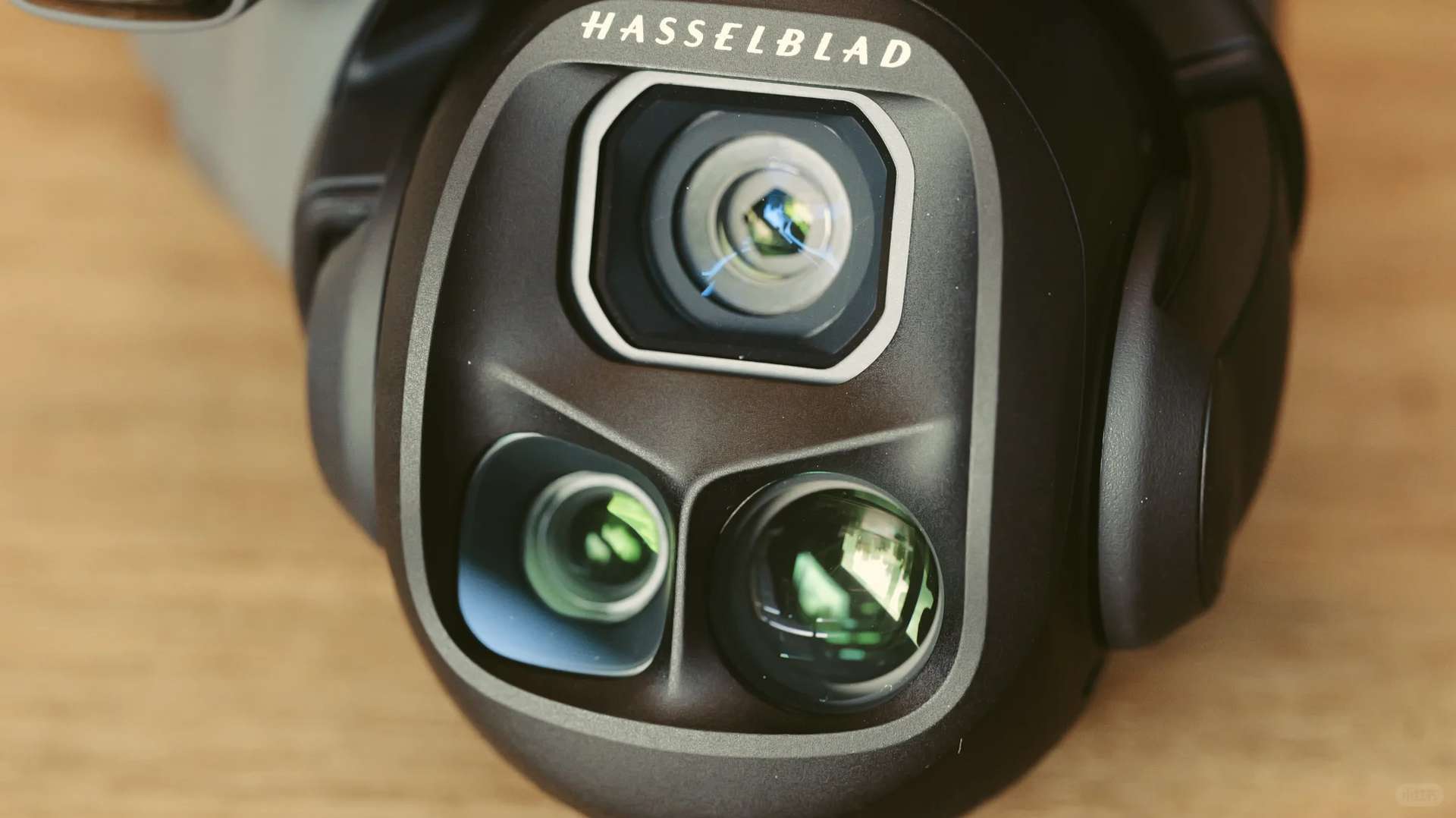 DJI Mavic 4 Pro Unboxing: 7 Major Upgrades for Aerial Photography Enthusiasts
