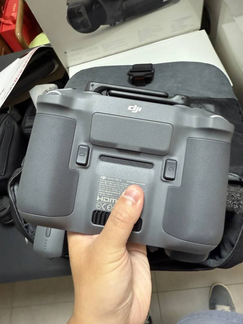 DJI Mavic 4 Pro Unboxing: Features, Performance, and Drone Specs Review
