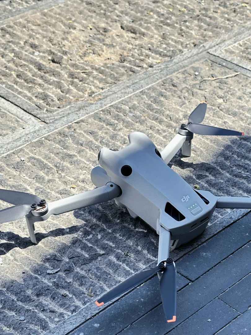 DJI Mini 4 Pro: Best Lightweight Drone for Aerial Photography Enthusiasts