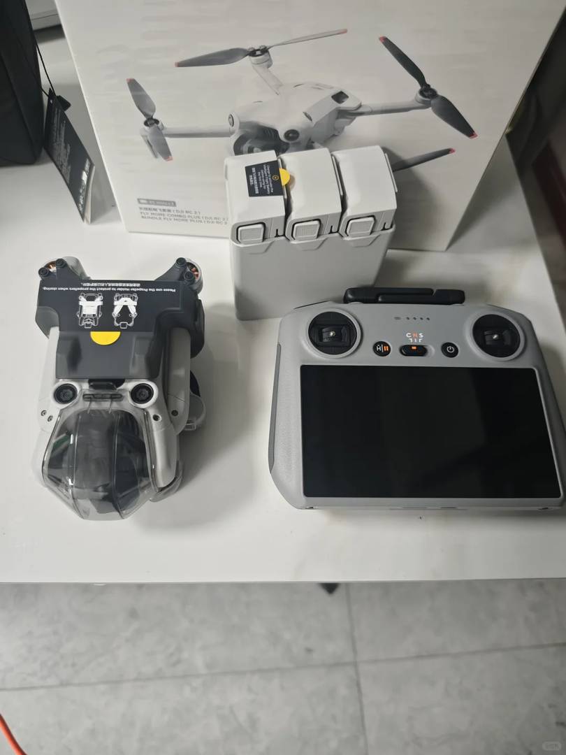 DJI Mini 4 Pro Unboxing: A Detailed Review of the Latest Drone Features