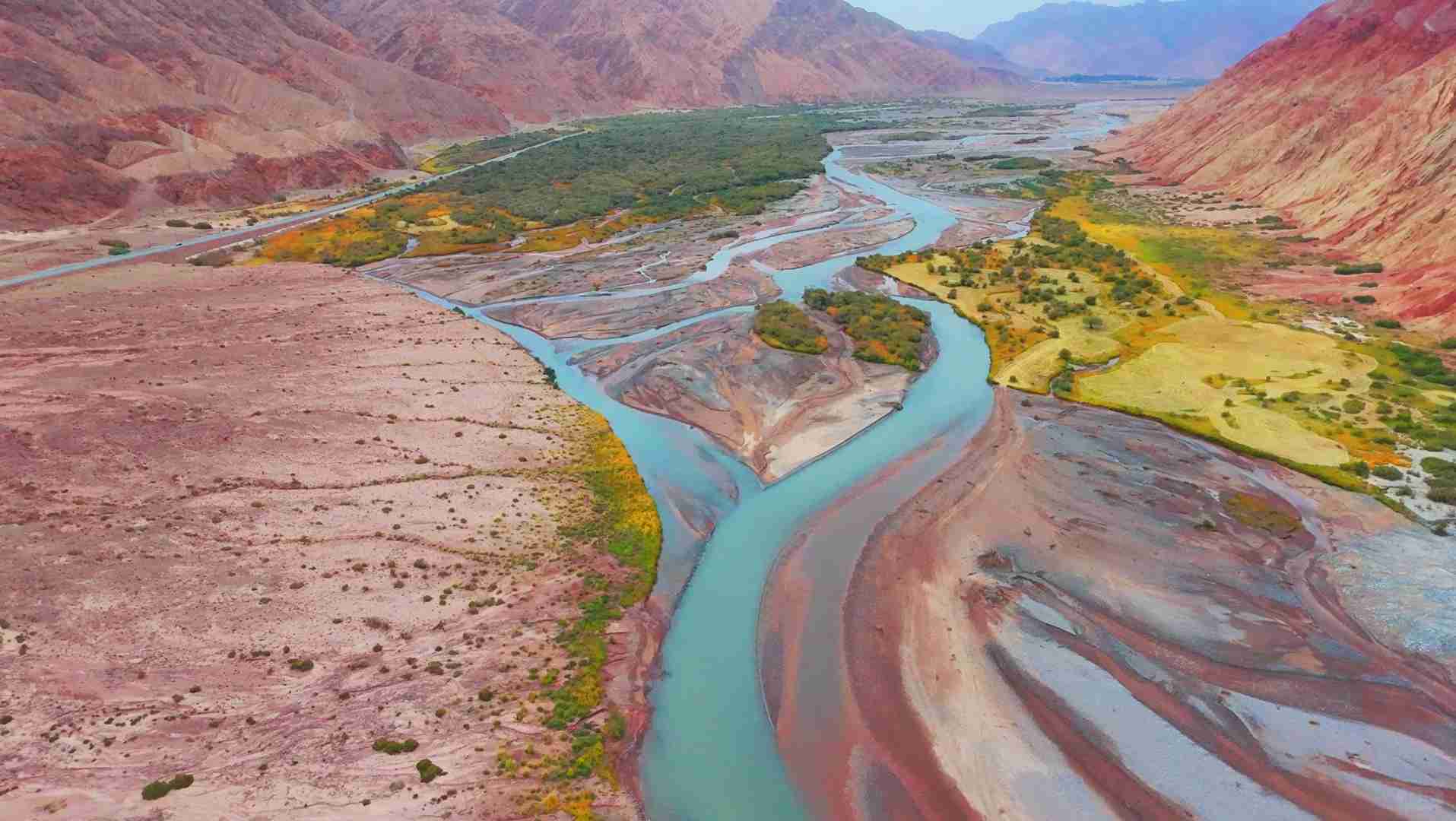 DJI Neo drone flights across Southern Xinjiang: A beginner's thrilling adventure