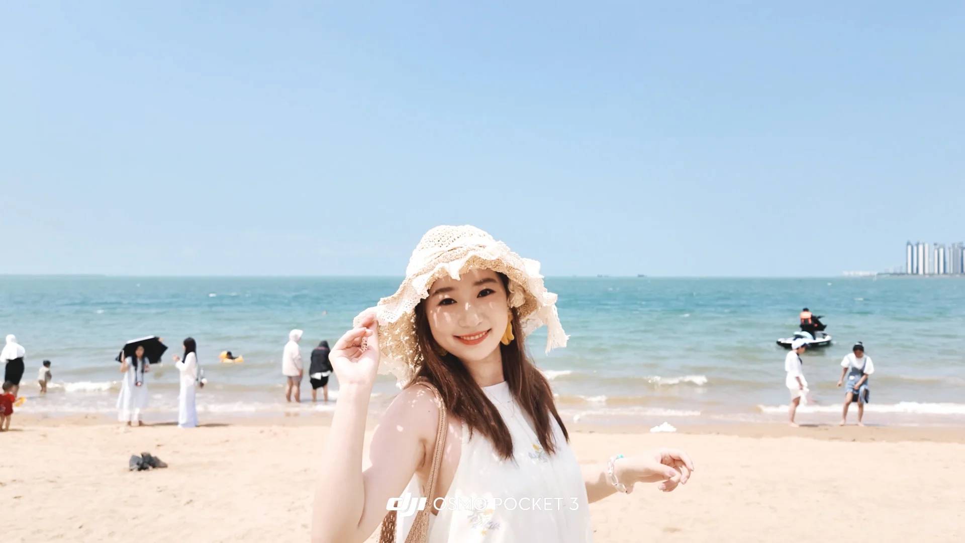 Enjoy Relaxing Days by the Sea with Breathtaking Ocean Views