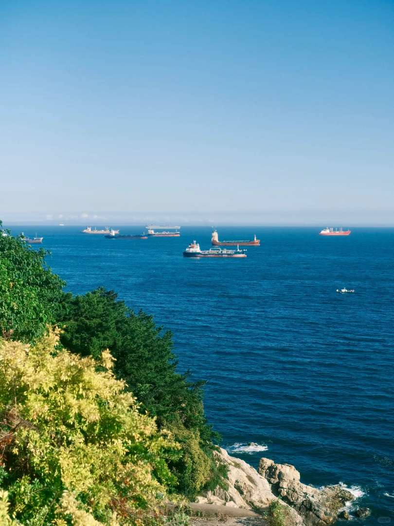 Experience the Moment When Gentle Wind Blows Over the Blue Sea