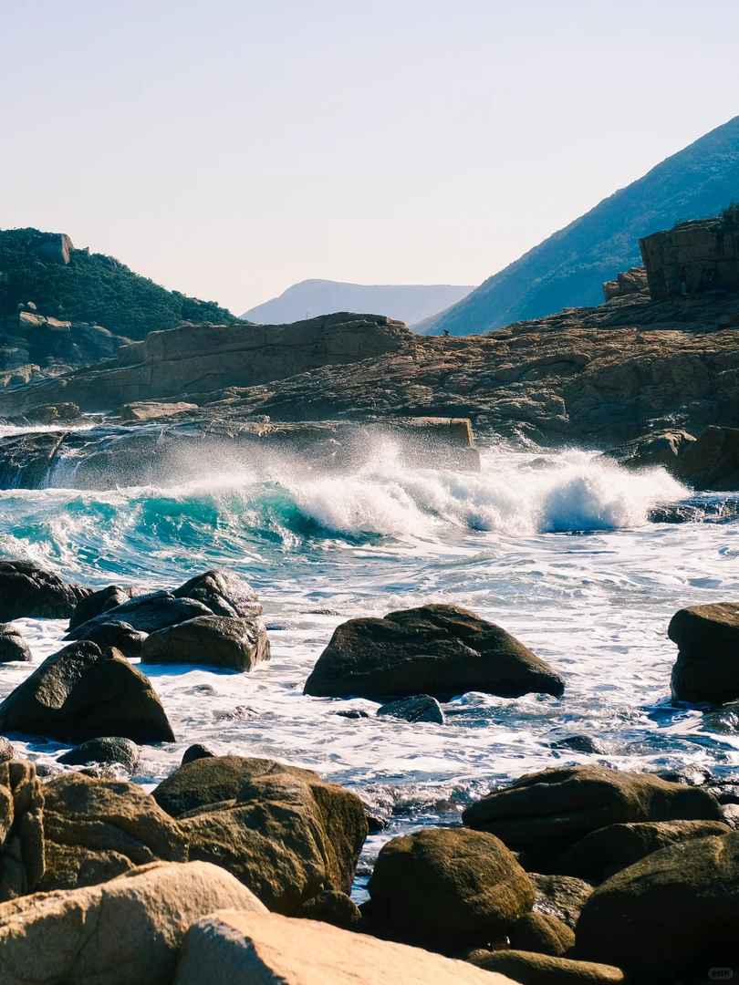 Experience the Power of Breathing Light with Calming Techniques