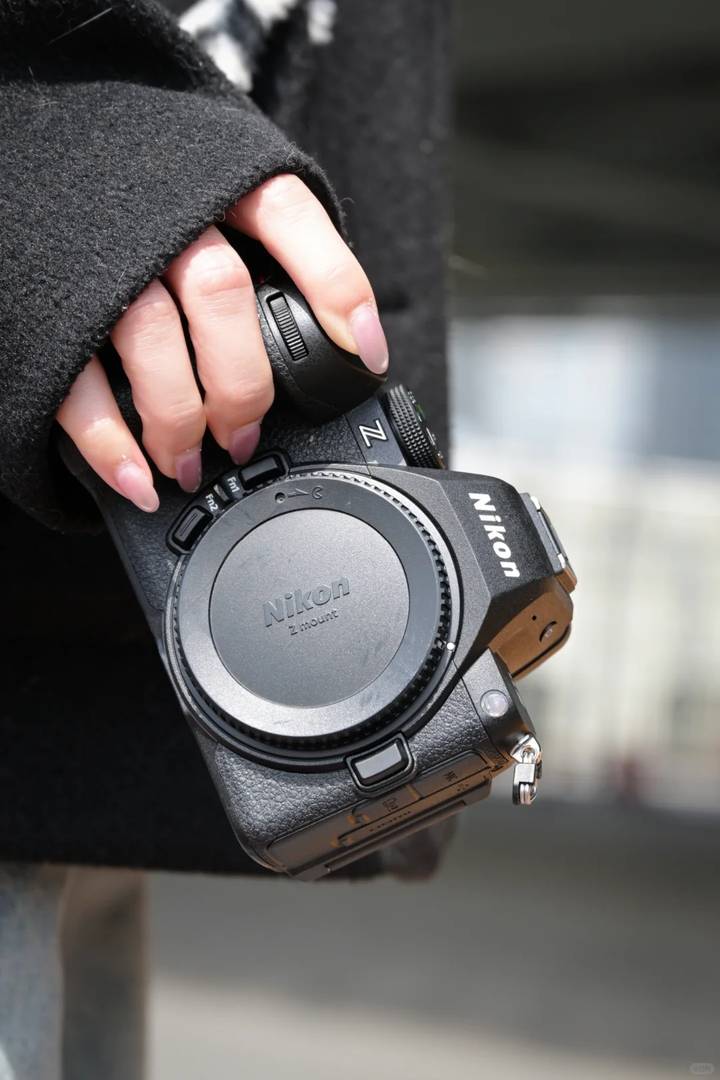 Hands-on Experience with Nikon Z5 II: A Beginner's Guide to Full-Frame Photography