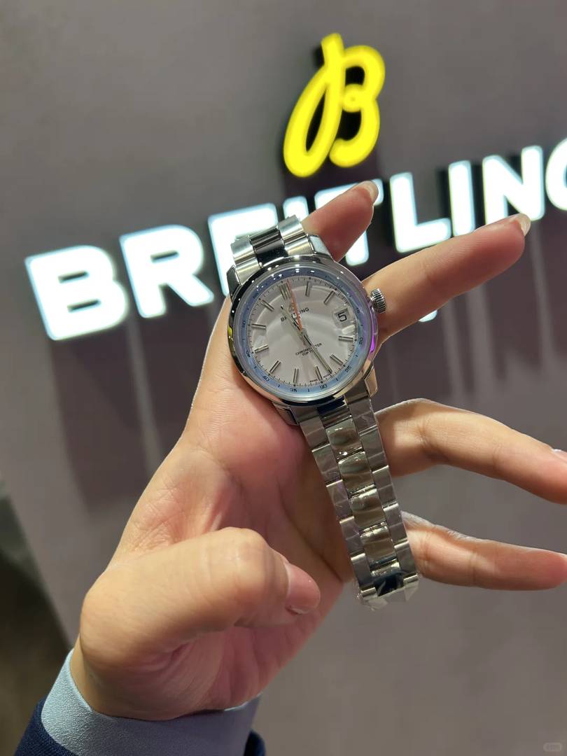 مراجعة ساعة Breitling TOP Time B31 الجديدة | هل تستحق الشراء؟