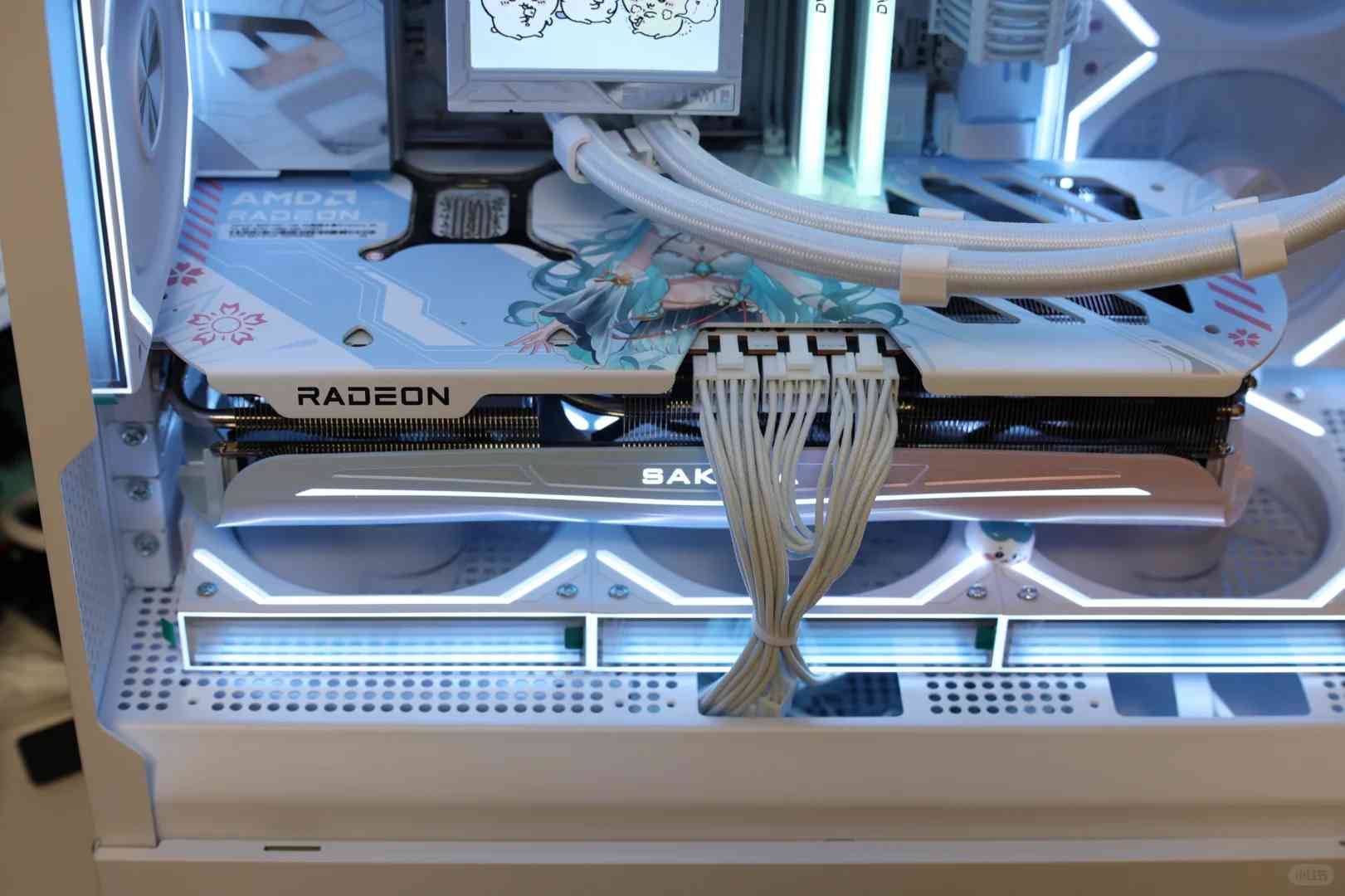 Patriot Wind Yeston 9070XT Swimsuit Sea View Room Build Guide