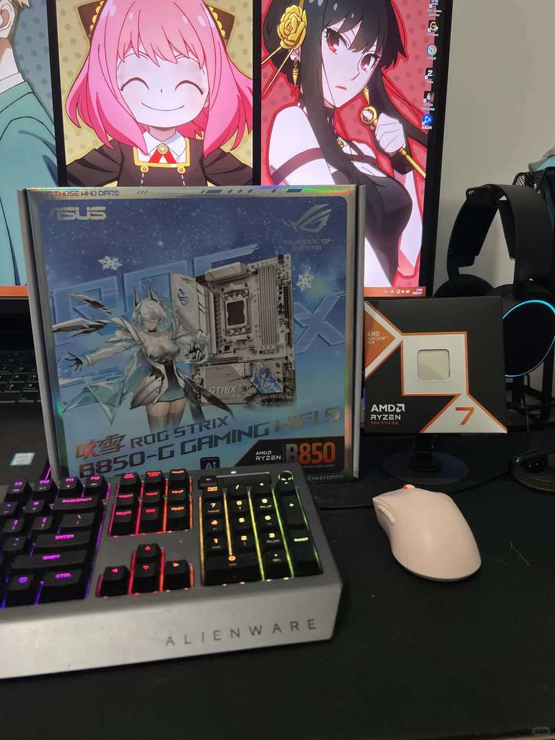 ROG Strix B850-G Snow White Mini ITX Motherboard for Compact Builds