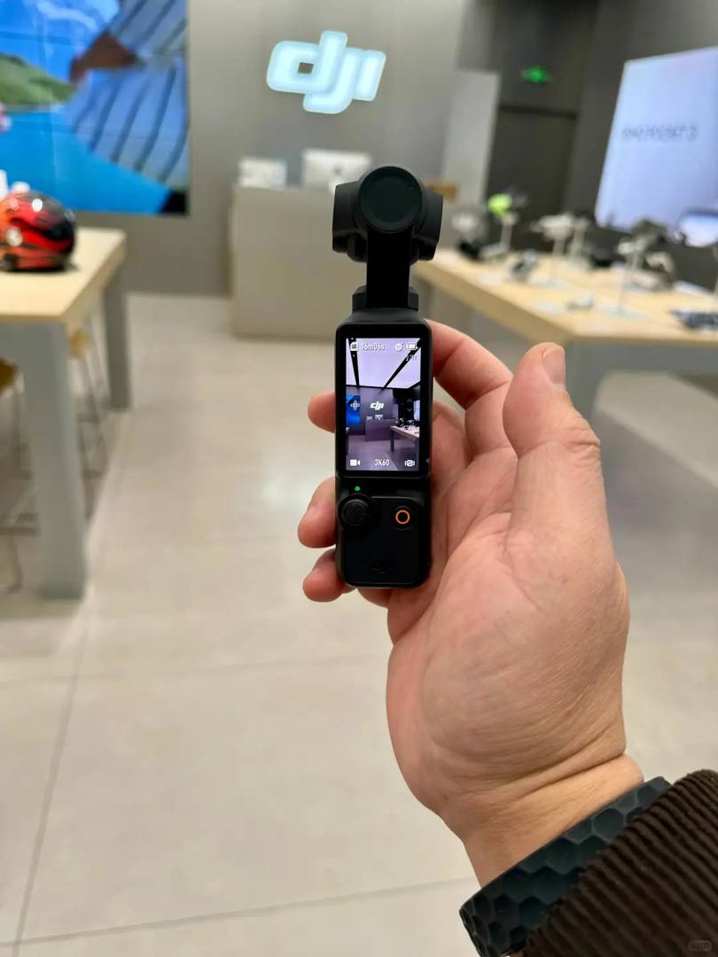 Location DJI Pocket 3 Sans Dépôt | Location de Caméra Drones Abordable