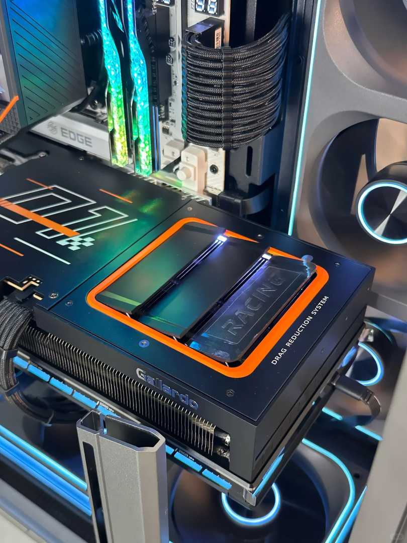 Silver-gray console specs: Why gamers can't refuse this powerhouse 🎮