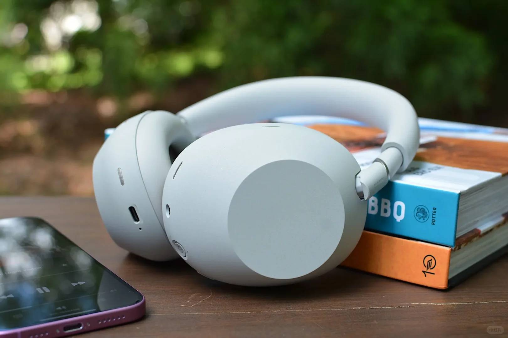 Sony WH-1000XM6: Is It Worth Buying After Three Years of Dominance?