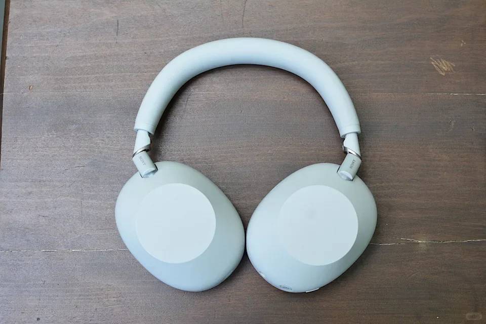 Sony WH-1000XM6: Is It Worth Buying After Three Years of Dominance?
