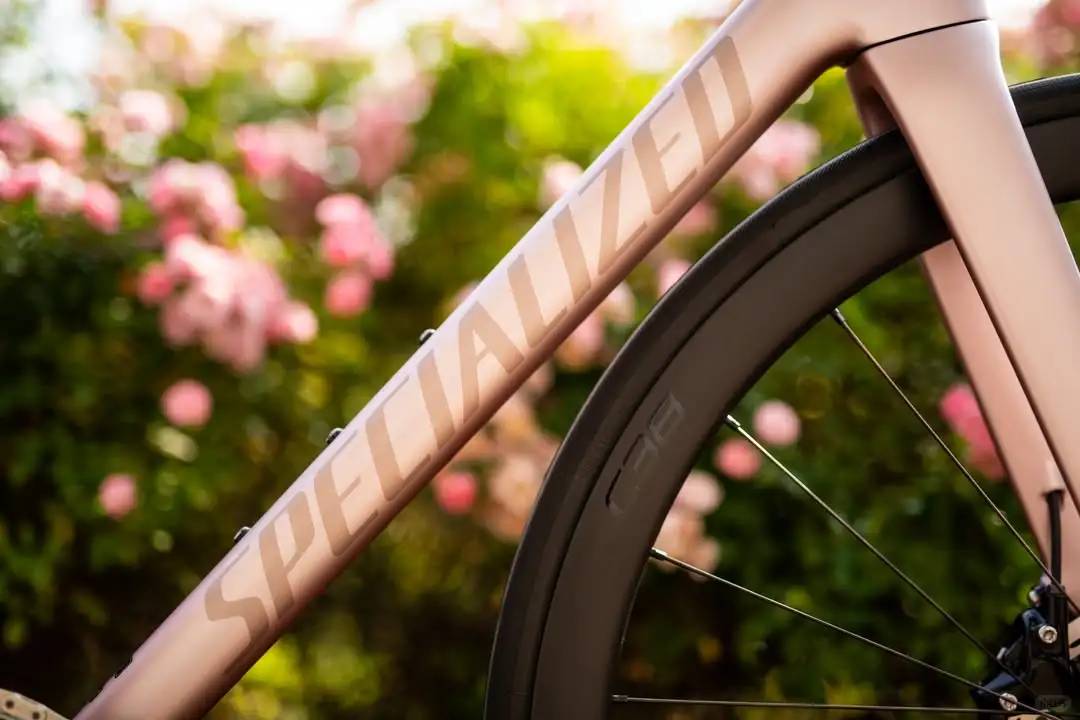 Resenha da Bicicleta de Estrada Specialized Tarmac SL8 Expert Cherry Blossom Pink