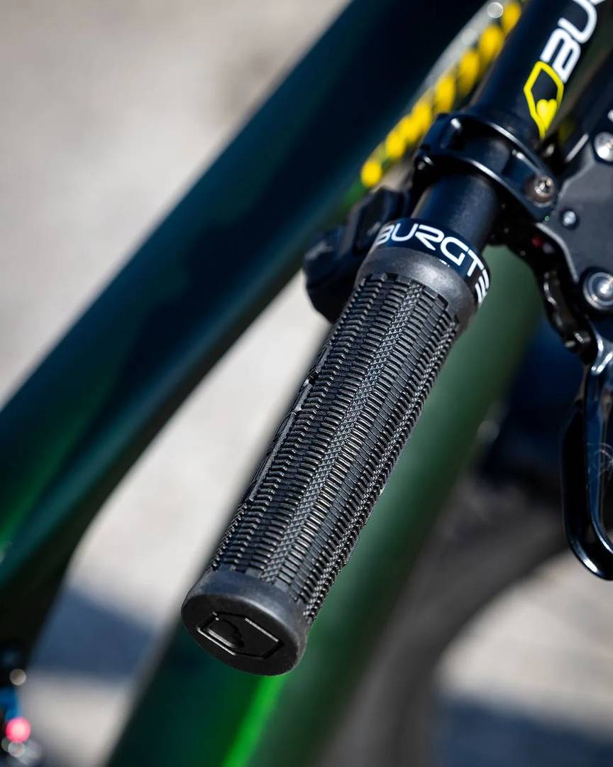 Stumpjumper 15 Pro Review: Best Mountain Bike for Advanced Riders