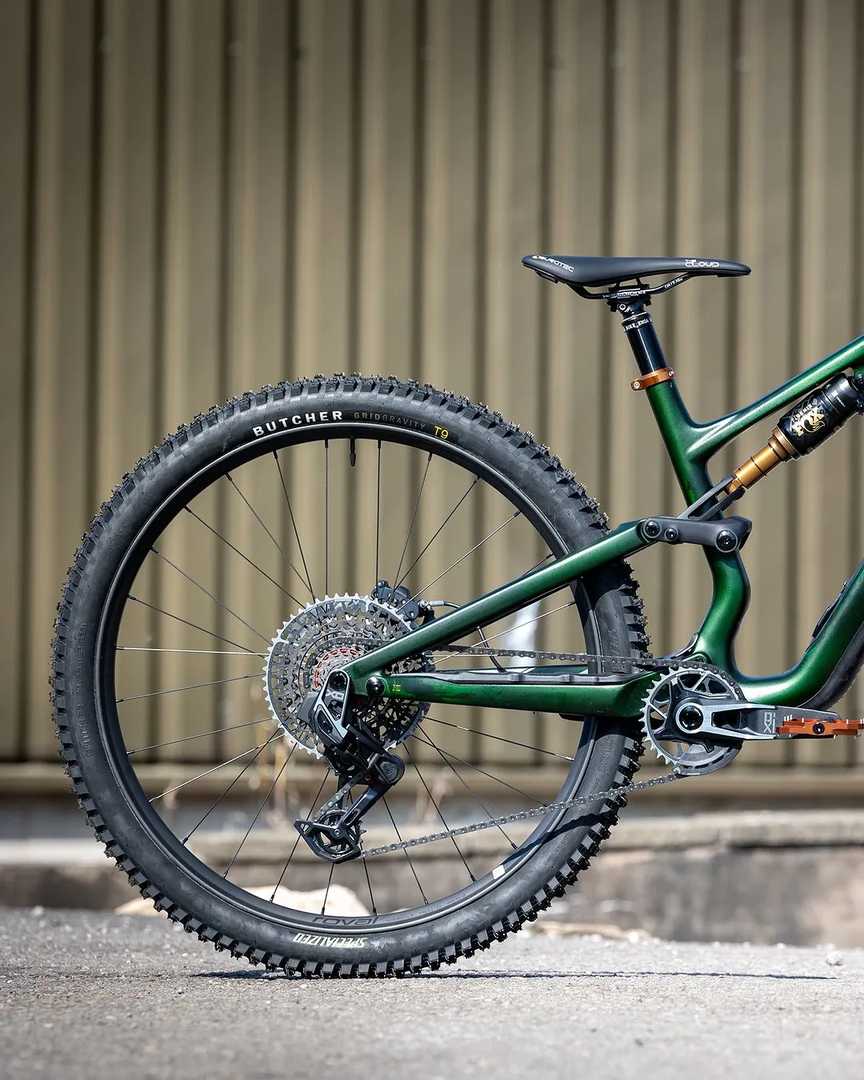 Stumpjumper 15 Pro Review: Best Mountain Bike for Advanced Riders