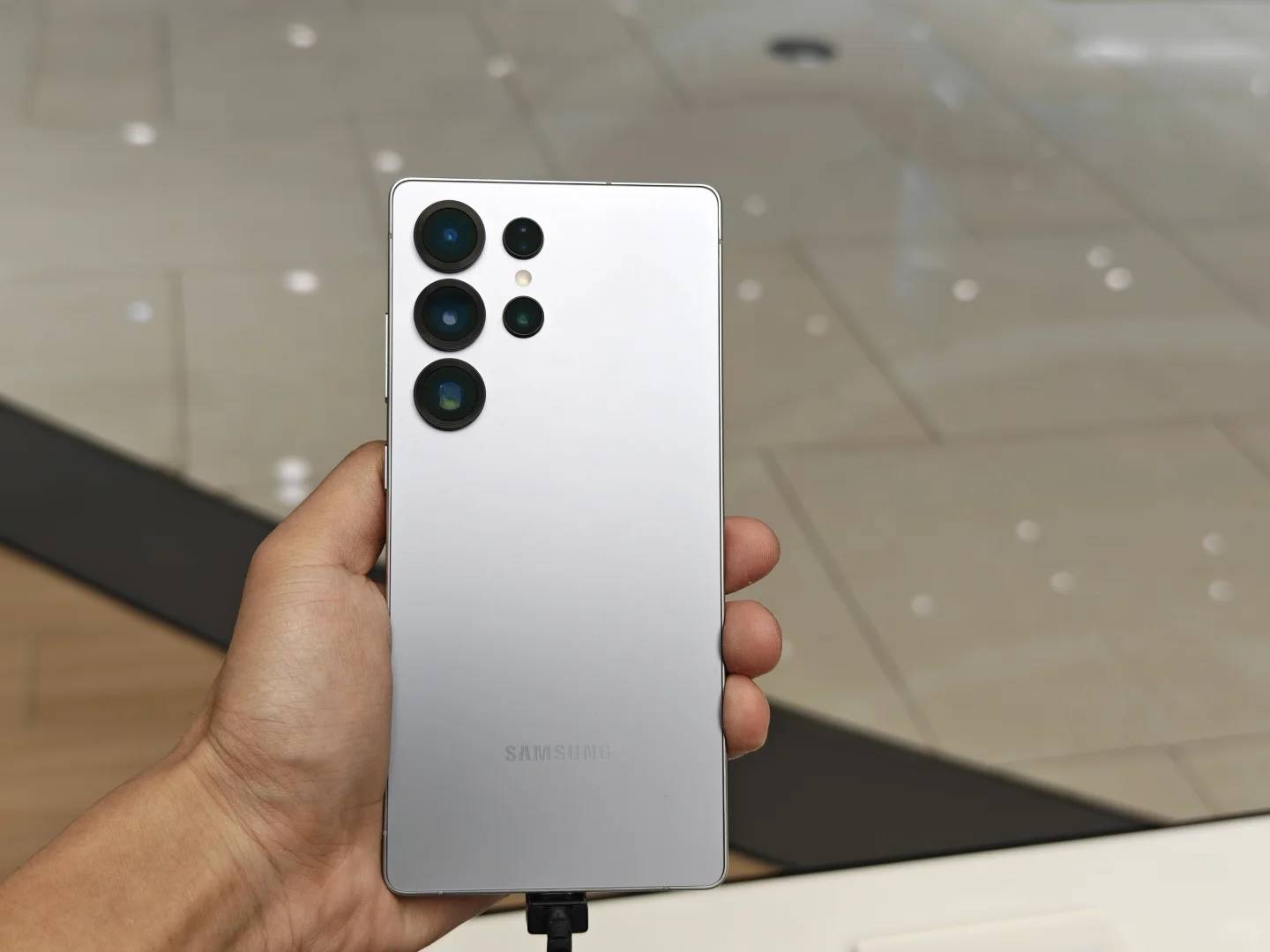 Where to Buy the Samsung S25 Ultra for Spring Creations and Aesthetic Photography?