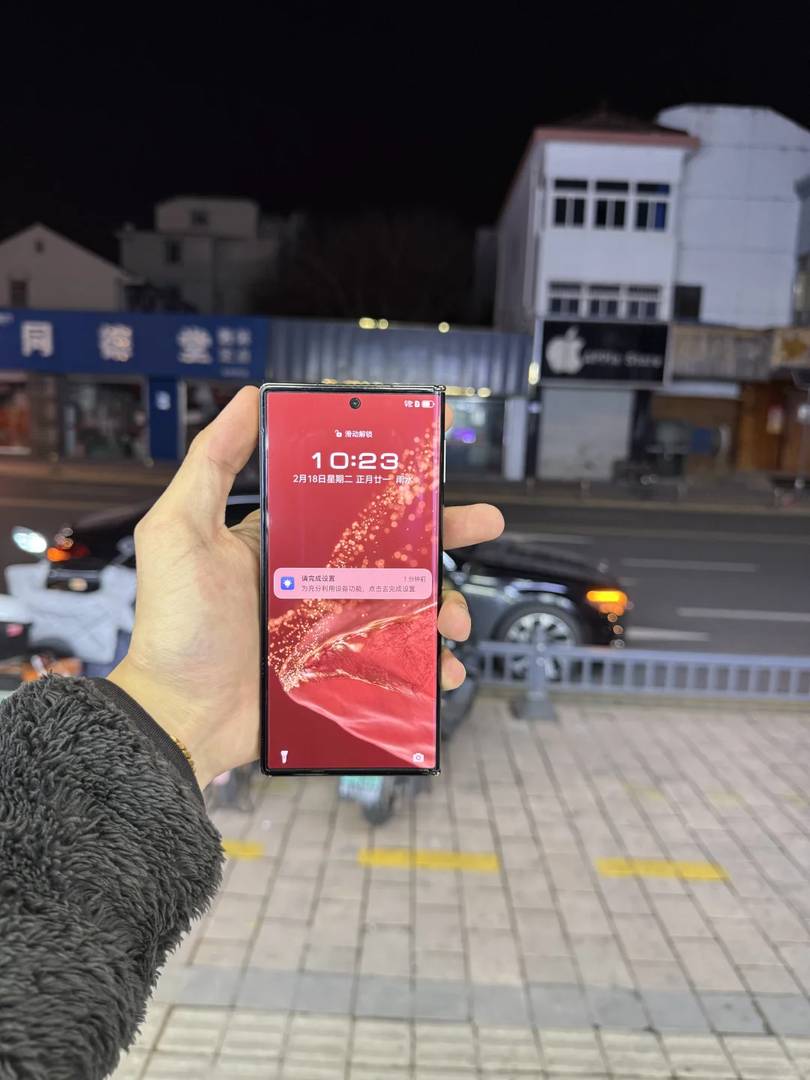 最も authentic な Huawei Mate XT ユーザーレビューを見つける方法