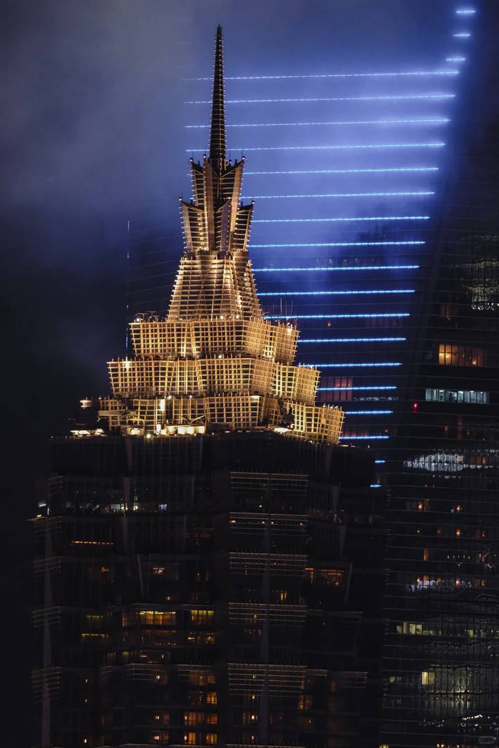 Fujifilm X-E5 Night Photography: Stunning Shanghai Nightscape Image Quality