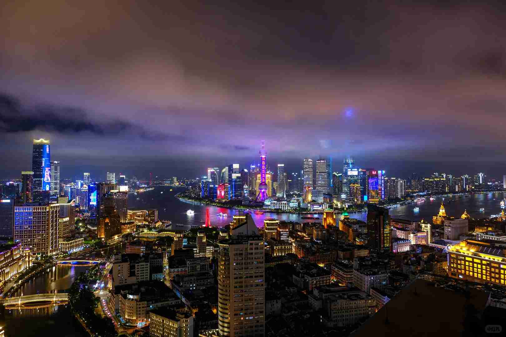 Fujifilm X-E5 Night Photography: Stunning Shanghai Nightscape Image Quality