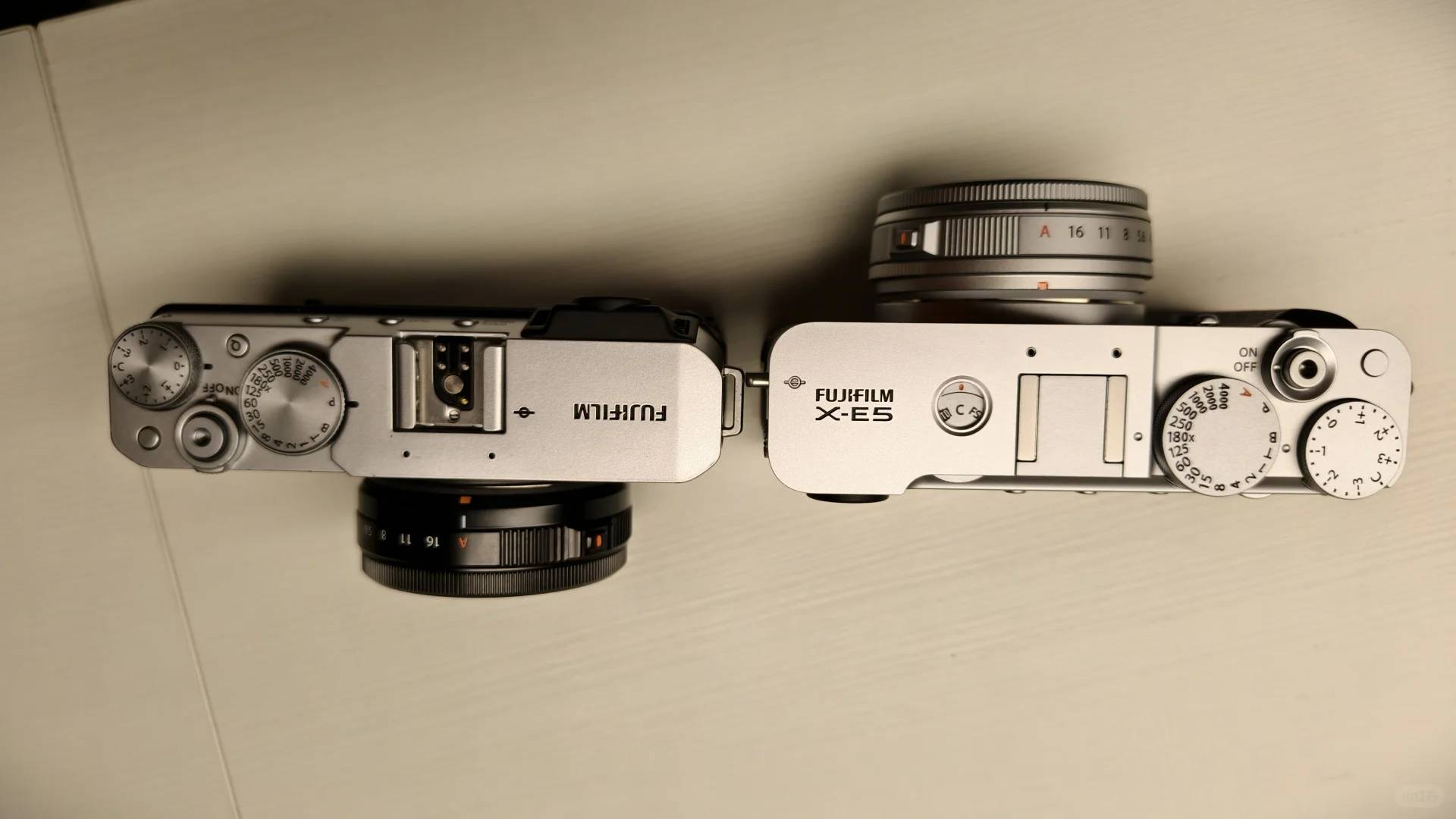 Fujifilm X-E5 vs X-E4 Camera Size Comparison: Key Differences Explained