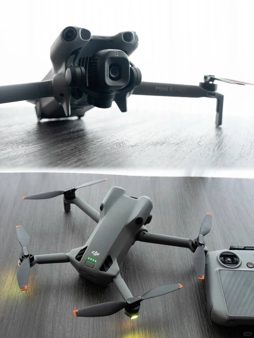 Обзор DJI Mini 5 Pro: Компактный дрон с мощными функциями и характеристиками полета