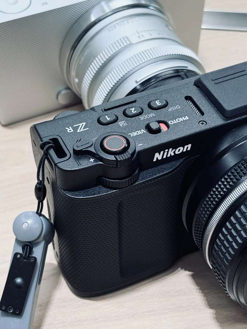 Is the Nikon ZR Good for Everyday Photography? Pros, Cons & Real-World Use