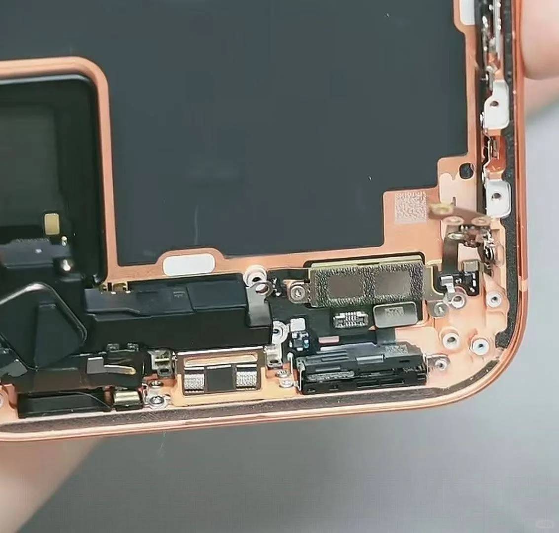 Redesigned iPhone Camera Now as Large as Motherboard - Apple's Latest Innovation