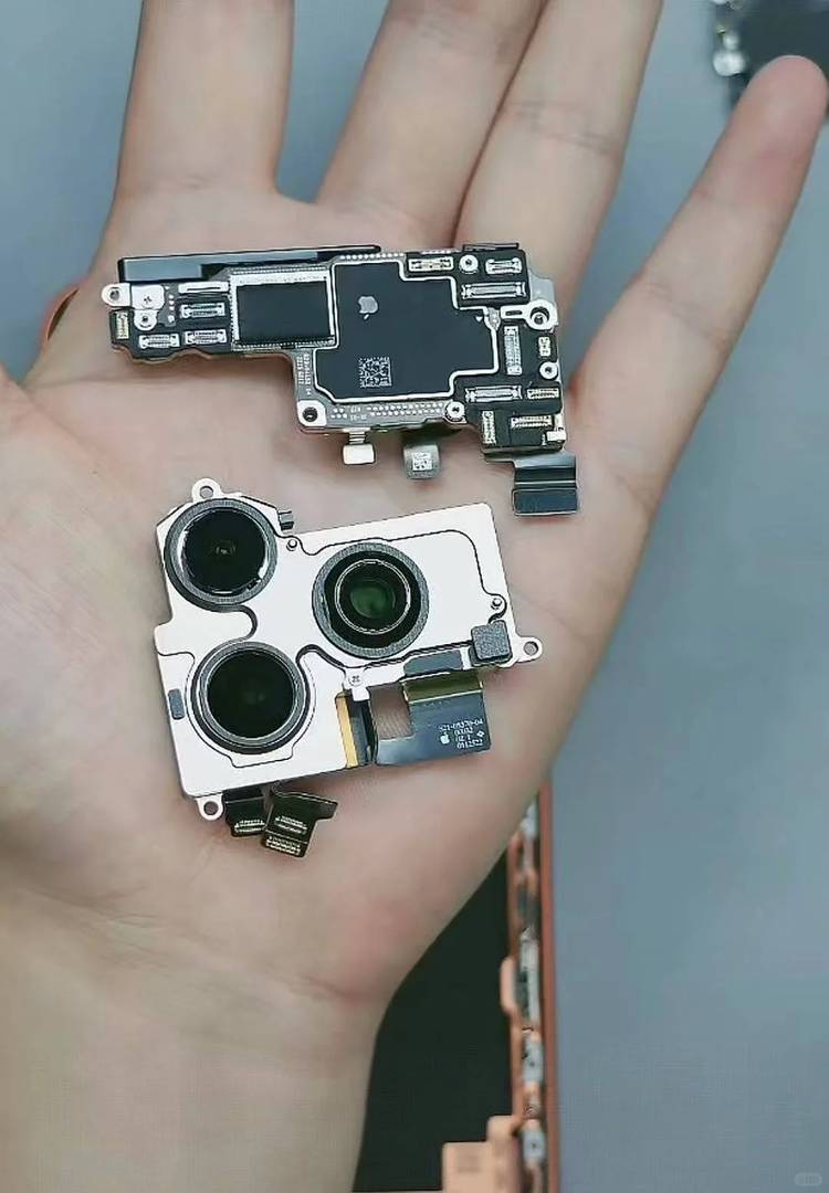 Redesigned iPhone Camera Now as Large as Motherboard - Apple's Latest Innovation