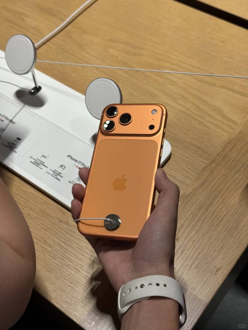 iPhone 17 Pro Max vs 15 Pro Max: First Impressions & Real-World Comparison