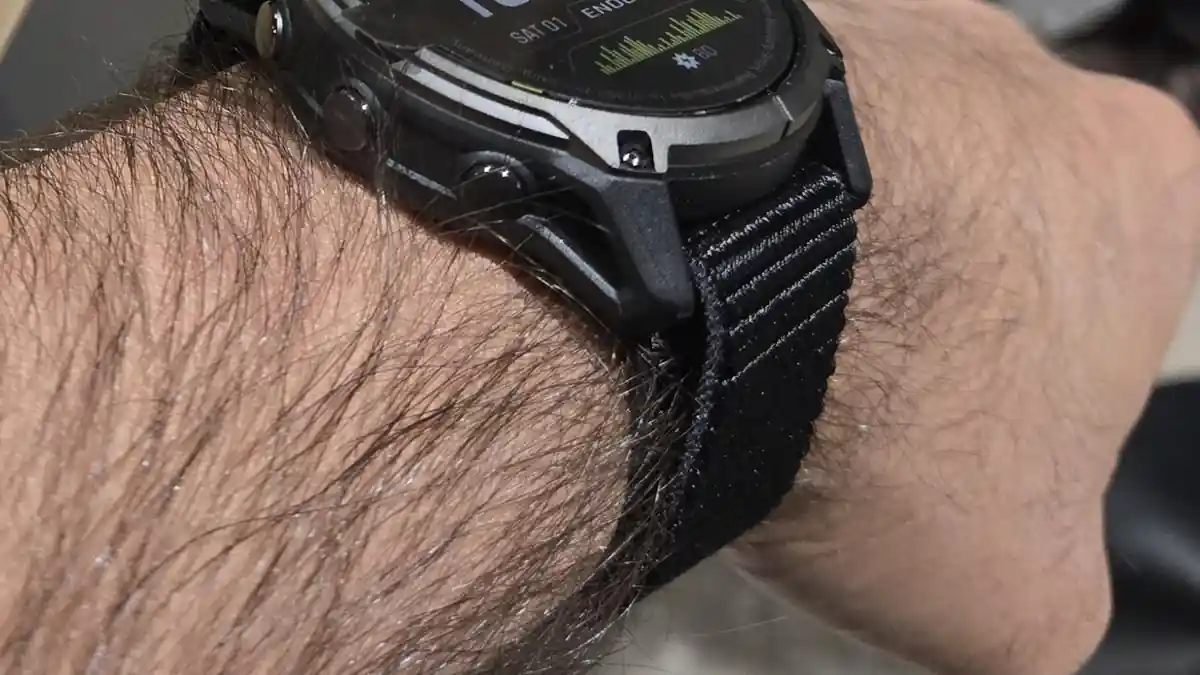 Garmin Fenix 8 Solar: 47mm vs 51mm on 7-Inch Wrist