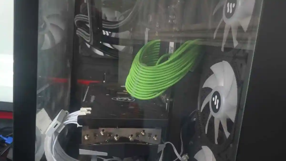 radeon 6950xt Radeon 6950 XT: Is This £600 Build Worth It?